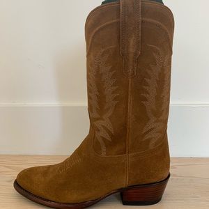 The Josie- Sienna Suede Tecovas cowboy boot. Brand new, never worn